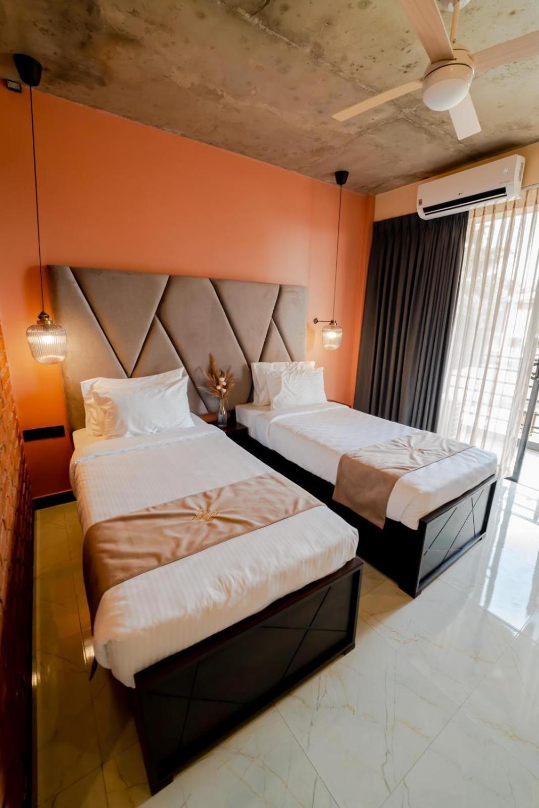 Limeshine - Airport Transit Hotels & Residences คาตุนายากา ภายนอก รูปภาพ