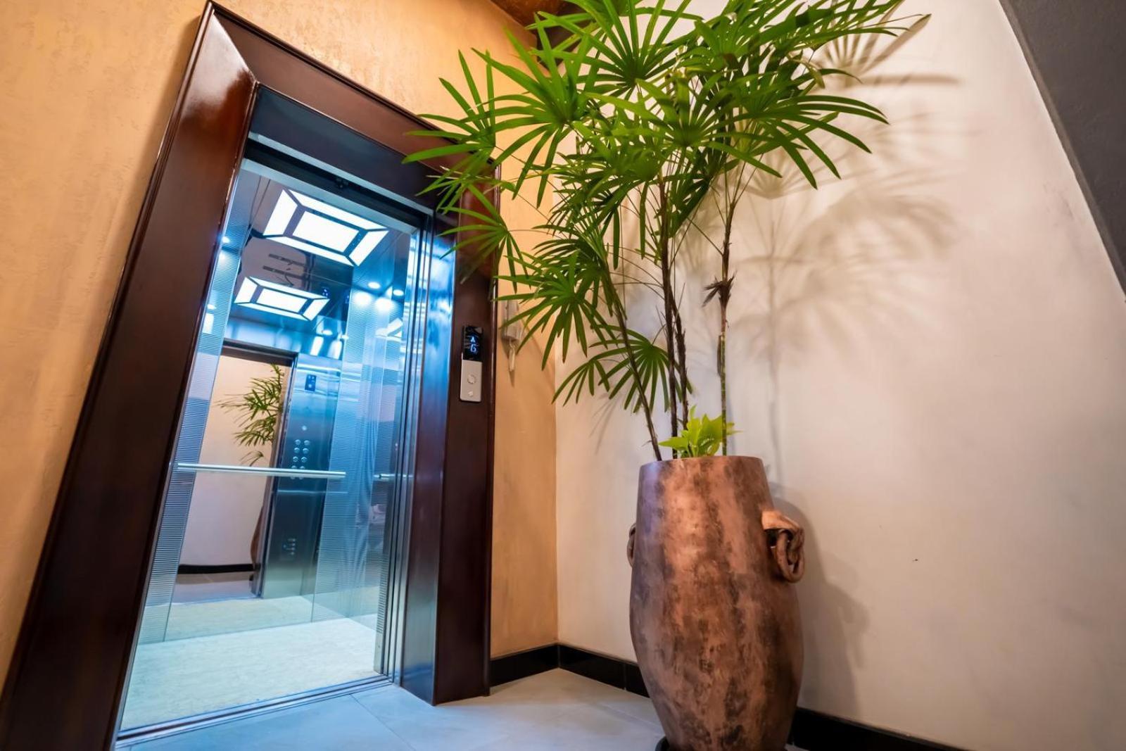 Limeshine - Airport Transit Hotels & Residences คาตุนายากา ภายนอก รูปภาพ