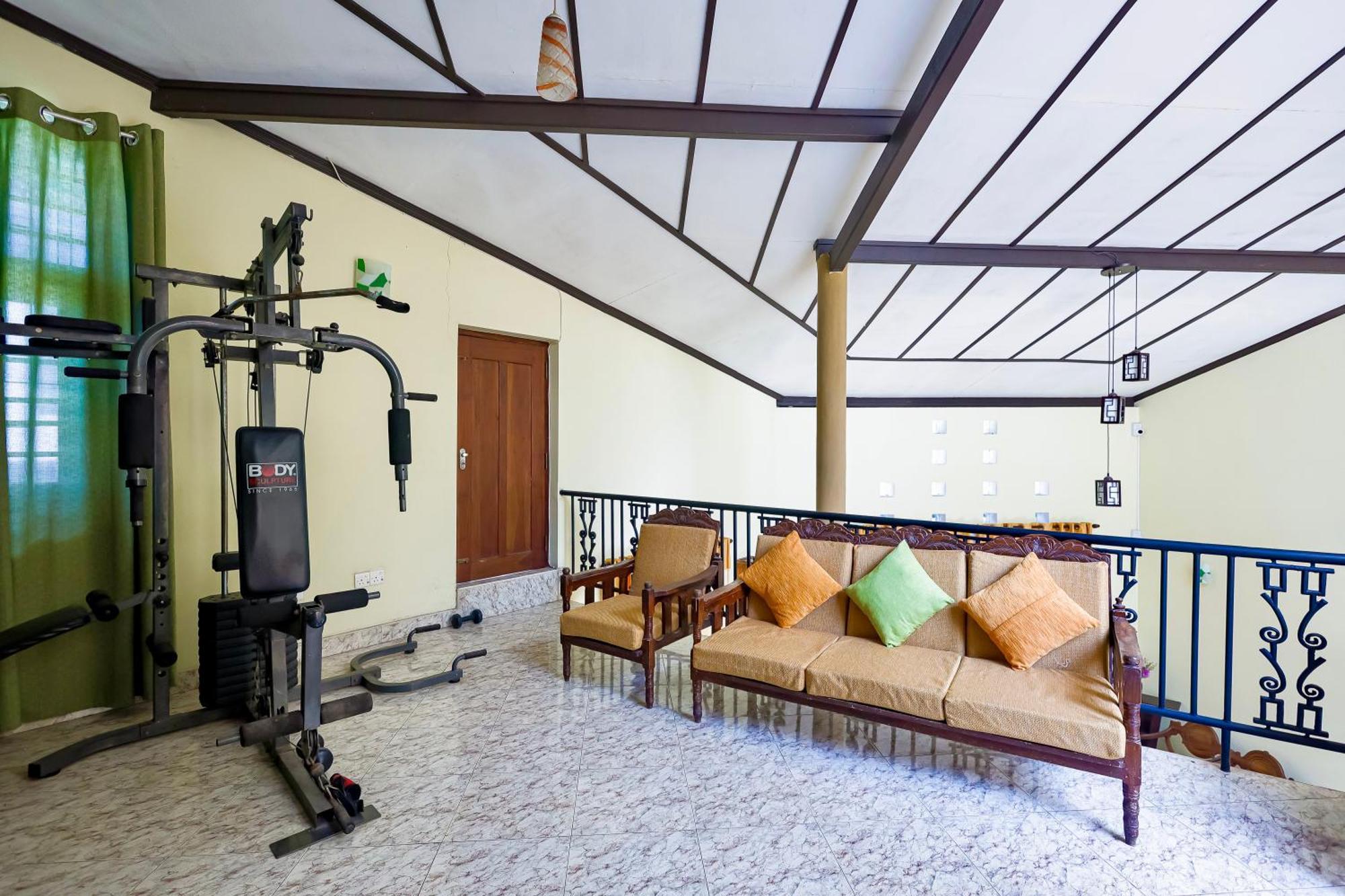 Limeshine - Airport Transit Hotels & Residences คาตุนายากา ภายนอก รูปภาพ